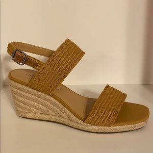 New in box. Lucky brand Minjah wedge